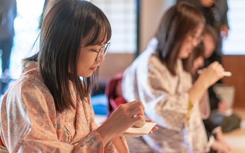 Japanese cultural experience at "Seishintei" teahouse