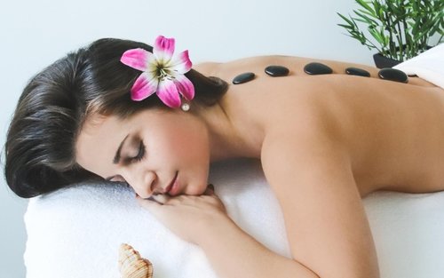 Relaxing Therapeutic Massage Experience