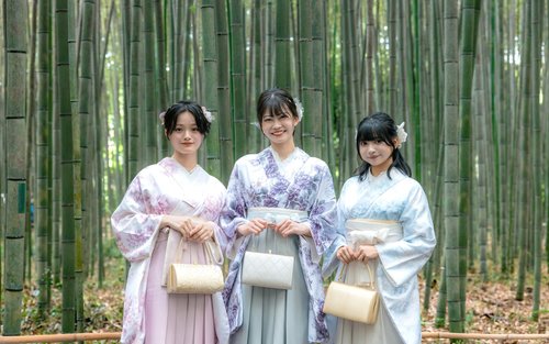 愛和服 嵐山渡月橋店：人氣和服租借體驗，茶道與抹茶製作、化妝、攝影可作為加購選項選擇