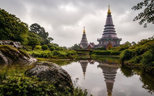 Doi Inthanon Summit & Pha Dok Siew Full-Day Trekking Tour