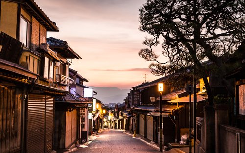 [Departing from Osaka｜Kyoto Nara Classic & Mountain Secrets Small Group Tour] Fushimi Inari・Nara Park or Arashiyama・Sanzenin・Kifune Shrine Dual Plans Available