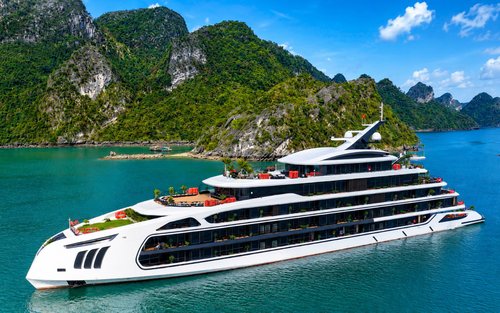 6-Star Luxury 2D1N Cruise: Ha Long Bay & Lan Ha Bay