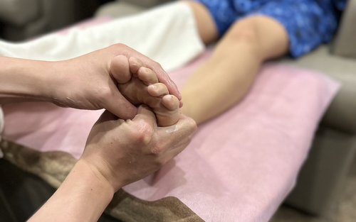 Taoyuan | Health World Meridian Health Center | Reservation Required by Phone
