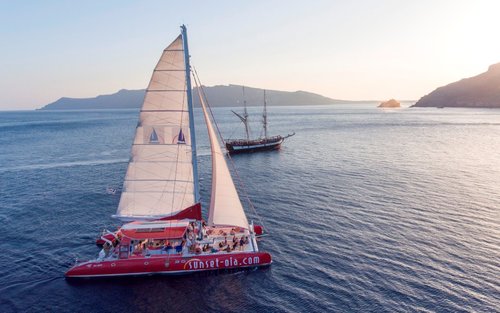 圣托里尼红帆船巡游体验（含餐）