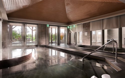 Yilan: Mezinárodní turistický hotel Green Dance - lázně, odpolední čaj, oběd a večeře