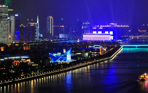 Pelayaran Malam Sungai Pearl Guangzhou (Naik dari Dermaga Haixinsha)