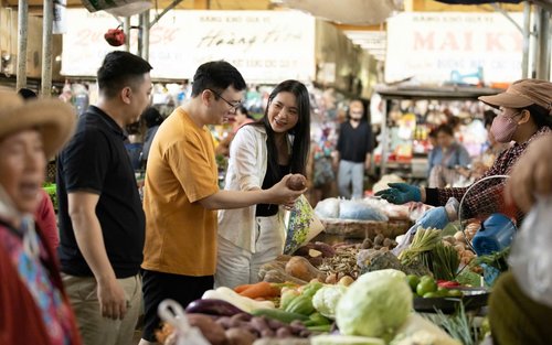 คลาสเรียนทำอาหารพร้อมเยี่ยมชมตลาดด้วยรถสามล้อถีบที่เชอราตัน ญาจาง รีสอร์ท แอนด์ สปา