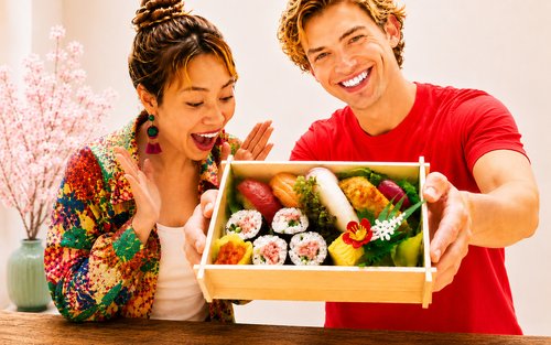 Výroba sushi bento na trhu Tsukiji za 1 hodinu