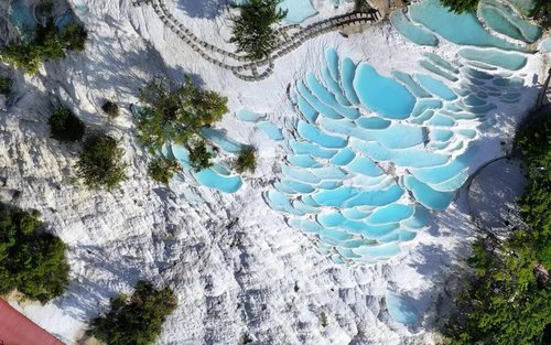 云南虎跳峡+哈巴雪山观景台+白水台一日游