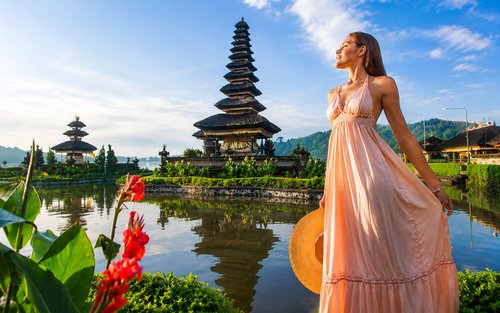 Tour di un'intera giornata: Punti salienti di Bedugul e tour al tramonto di Tanah Lot