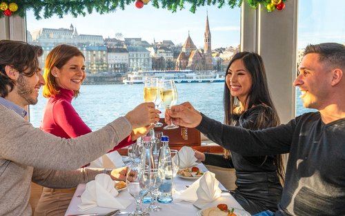 布达佩斯夜间游轮之旅（含饮品 & 现场音乐）