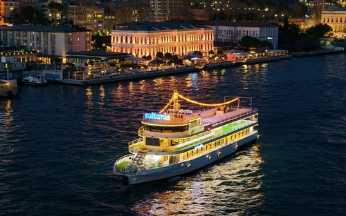 Pelayaran Makan Malam & Pertunjukan Malam Bosphorus Istanbul