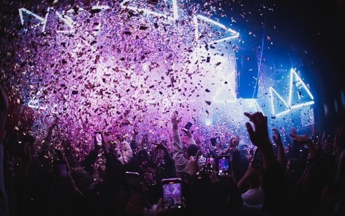 Osaka Umeda: OWL Nightclub Admission Ticket (For Foreign)