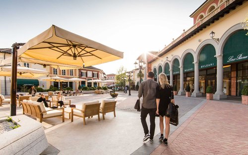 Milan Designer Outlet Serravalle Full-Day Shopping Tour with Transfers