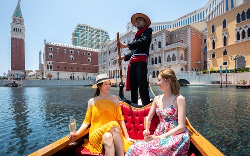 Pengalaman Menaiki Gondola Venetian Macau