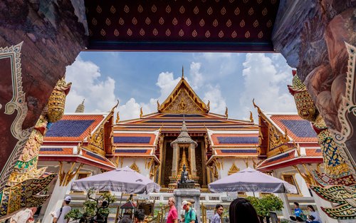 Grand Palace and Emerald Buddha Half Day Guided Tour from Bangkok