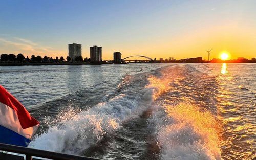 Waterbus experience ticket in Rotterdam, Kinderdijk and Dordrecht