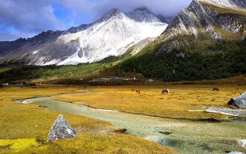 カンゼ・チベット族自治州の複数日ツアー（2026年）TOP10 | Klook 日本
