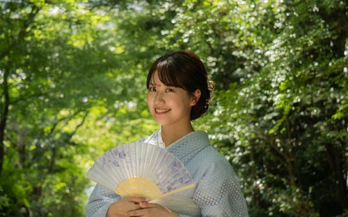 Kyoto Stroll in Kimono × Choose Your Experience: Handmade Crafts, Tea Tasting, Sake Tasting, and Photography!