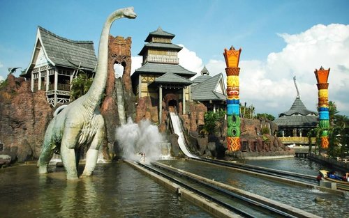 乐园包车接驳：台北往返・新竹六福村主题游乐园・桃园小人国主题乐园