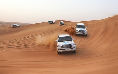 阿布扎比晨间沙漠探险之旅