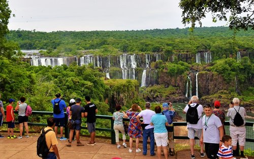 Cataratas del Iguazú y Garganta del Diablo: Tour privado desde Buenos Aires
