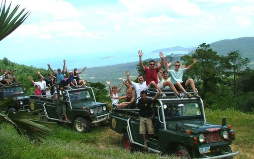 Aventure d'une demi-journée en 4x4 dans la jungle de Surat Thani avec déjeuner