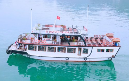 Daiichi Day Cruise: Baia di Lan Ha e Villaggio di Viet Hai