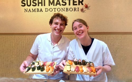 Maging isang Sushi Master tayo sa Namba! Tinatanggap ang mga booking sa parehong araw!