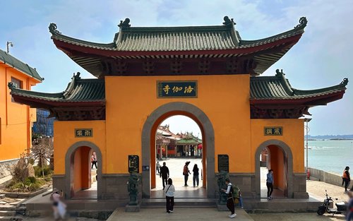 Desa Kuno Jinjiang Wulin + Kuil Luojia, Negara Buddha di Laut, Tur 1 Hari