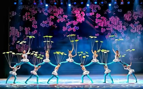 Beijing Red Theater - Large-scale Multimedia Acrobatics "Stunt Show: Heroes of Shu" Tickets