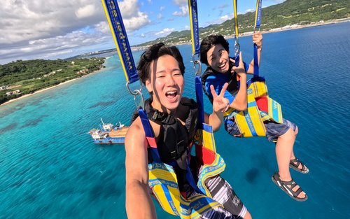 Plongée avec tuba/parachute ascensionnel/activités nautiques sur l'île de Sesoko, Okinawa