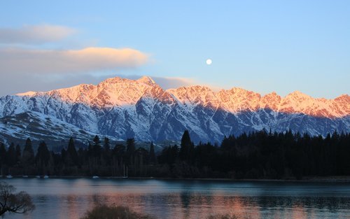 Tekapo to Queenstown via Mt Cook Small Group Tour (One Way)