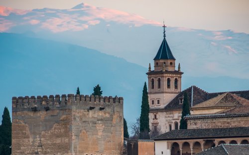 Alhambra and Generalife Tour in Granada with Arabian Bath