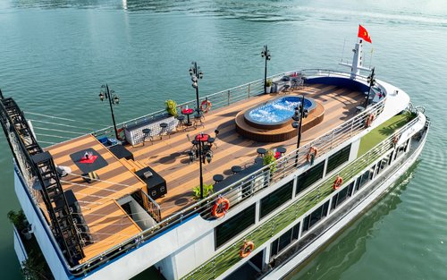 Jewels of the Bay Day Cruise: Ha Long Bay dengan Sung Sot & Ti Top