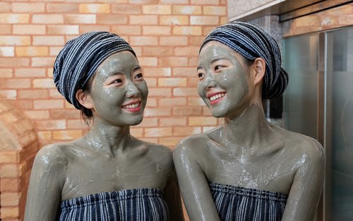 Hana Mud Spa Experience in Myeongdong (For Women Only)