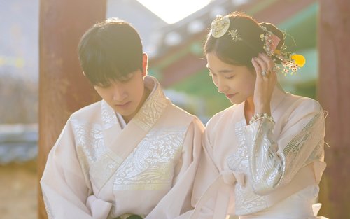 Půjčovna hanboků Jeonju Hanok Village Fairy a dřevorubec