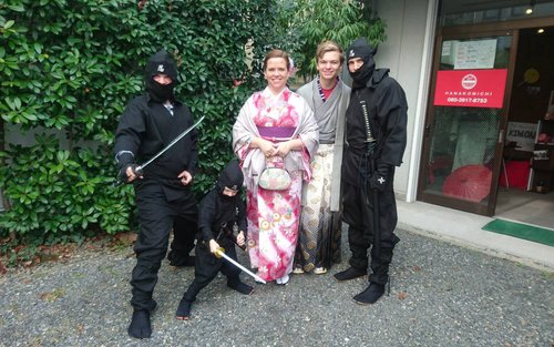 Trải Nghiệm Mặc Trang Phục Ninja và Samurai ở Matsumoto