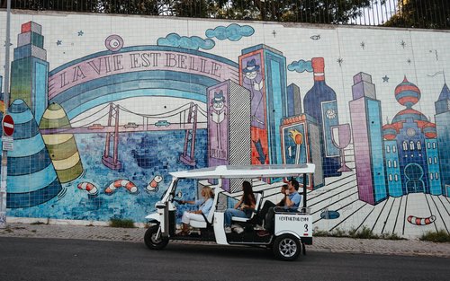 Tour di Benvenuto di Lisbona in Eco Tuk Tuk