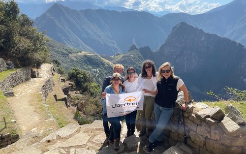 Short Inca Trail & マチュピチュ 複数日 健行 & Adventure ツアー