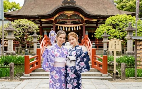 VASARA Kimono and Yukata Rental in Fukuoka