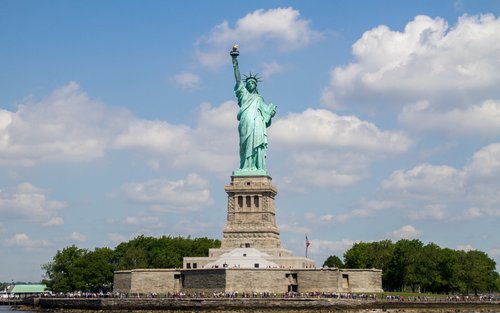 Lawatan Ekspres Statue of Liberty di New York