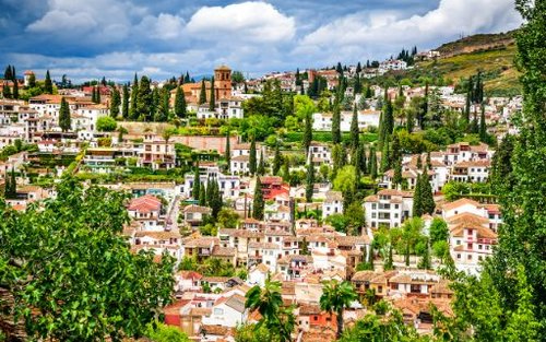 Alhambra with Nasrid Palace, Albaicin, and Sacromonte Tour