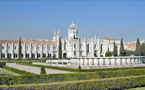 Jerónimos Monastery & Quinta da Regaleira One-day Private & Guided Tour