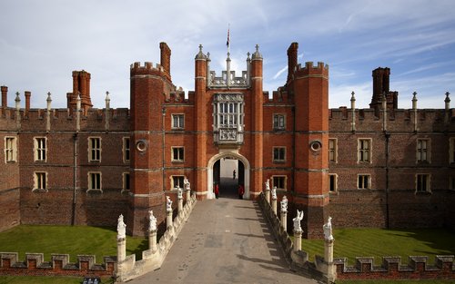 Hampton Court Palace and Gardens Ticket