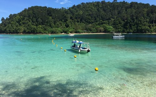 ทัวร์ดำน้ำเต็มวัน ณ อุทยานทางทะเลตุน ซาการัน เซมปอร์นา