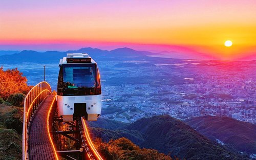 Kitakyushu Day Trip: Mojiko Port & Karato Market & Kokura Castle
