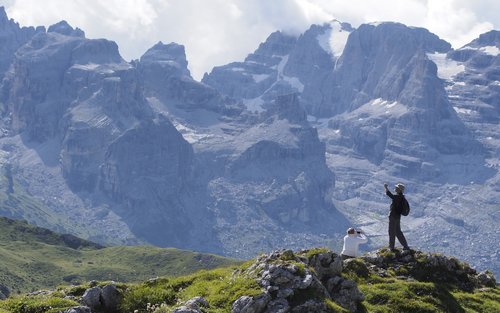 Dolomites UNESCO Site Full-Day Guided Tour from Lake Garda