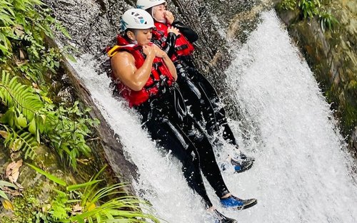 Yilan | Esperienza di risalita del torrente alle cascate di Jin-Yue