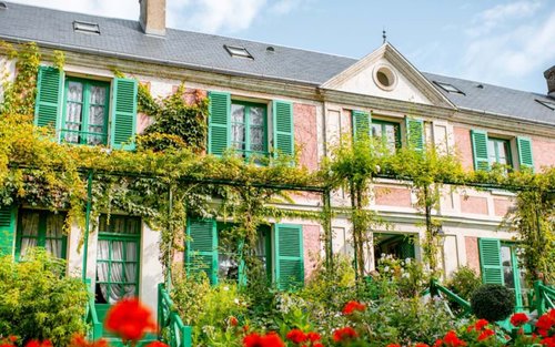 Ganztägige Führung durch Paris Versailles & Monets Haus